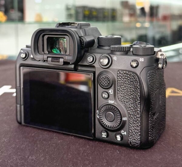 Sony A7S III Body 98% – 12MP 4K 120p Low-Light Full-Frame Camera with Wireless Mic + Accessories