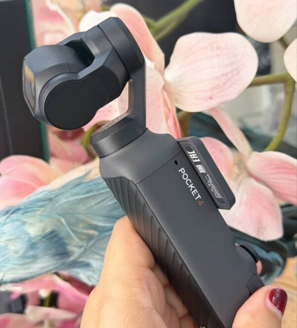 DJI Osmo Pocket 4 Combo – Like New with 128GB + Ulanzi Magnetic Mount + Silicone Case + Screen Protector