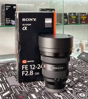 Sony 12-24mm GM ultra-wide G Master lens 97% excellent condition with accessories