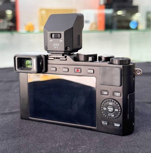 Leica D-Lux (Typ 109) – 97% Excellent Compact Camera with Leica Lens + 4K + Accessories + 1-Month Warranty