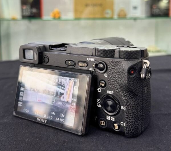 Sony A6500 – 96% Excellent 24MP Mirrorless Camera with 18-135mm Lens + Mic + Full Accessory Bundle